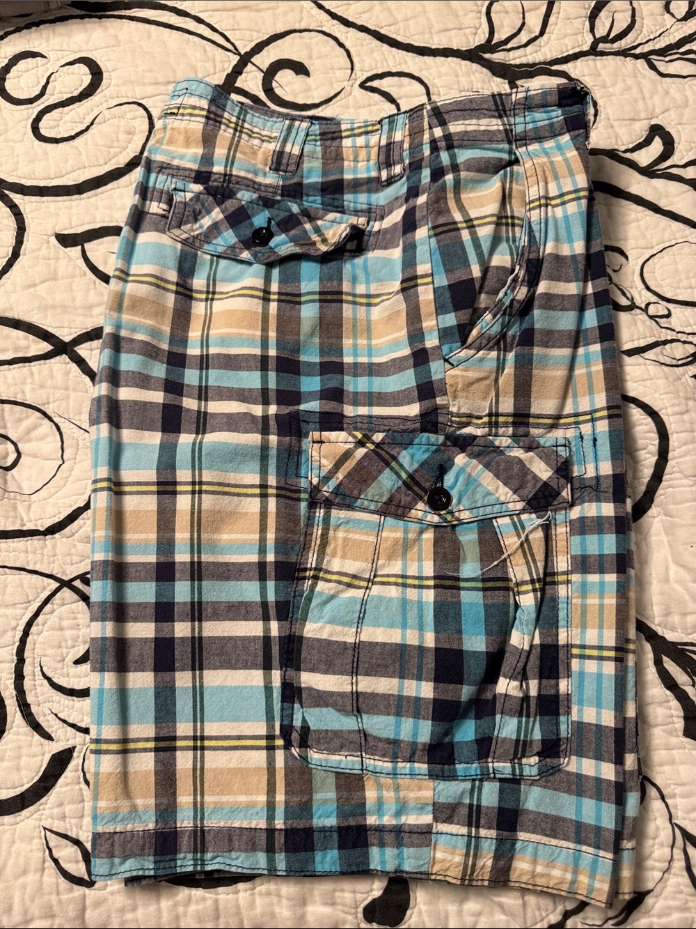 Men's Plaid Cargo Shorts in Blue & Tan